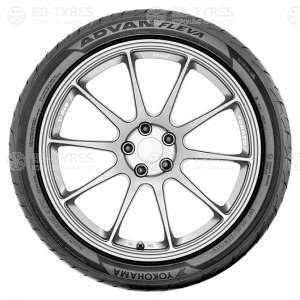 Yokohama Advan Fleva V701 235/45 R19 95W (2020)
