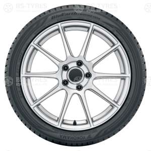Yokohama BluEarth Winter V906 255/40 R20 101W